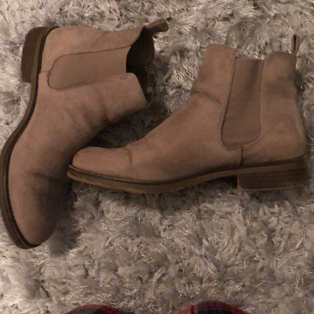 Kenneth Cole booties - Picture 2 of 4